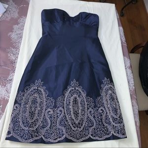 NWT Badgley Mischka Strapless embroidered Dress